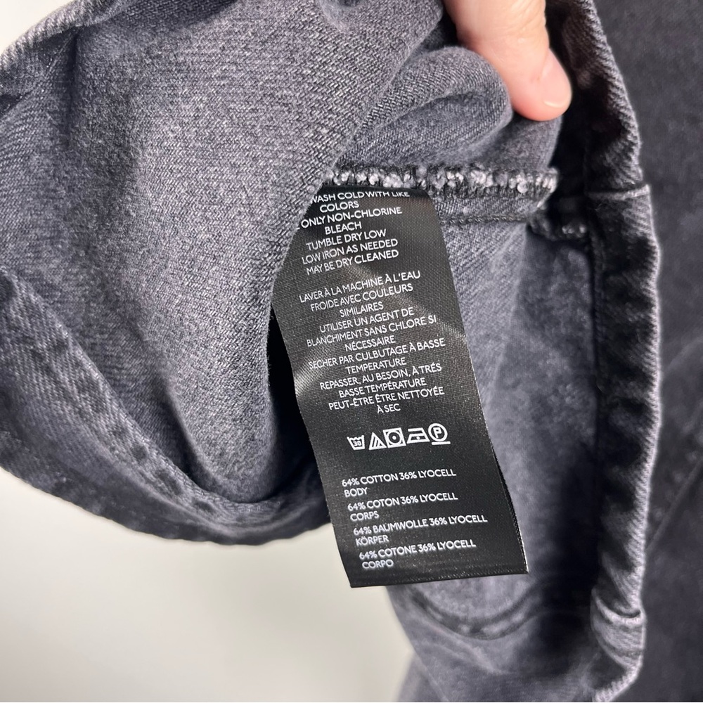 Sleeveless Black Denim Jacket - Picture 11 of 11